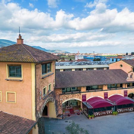 Hotel Boccaccio Calcinaia Bagian luar foto
