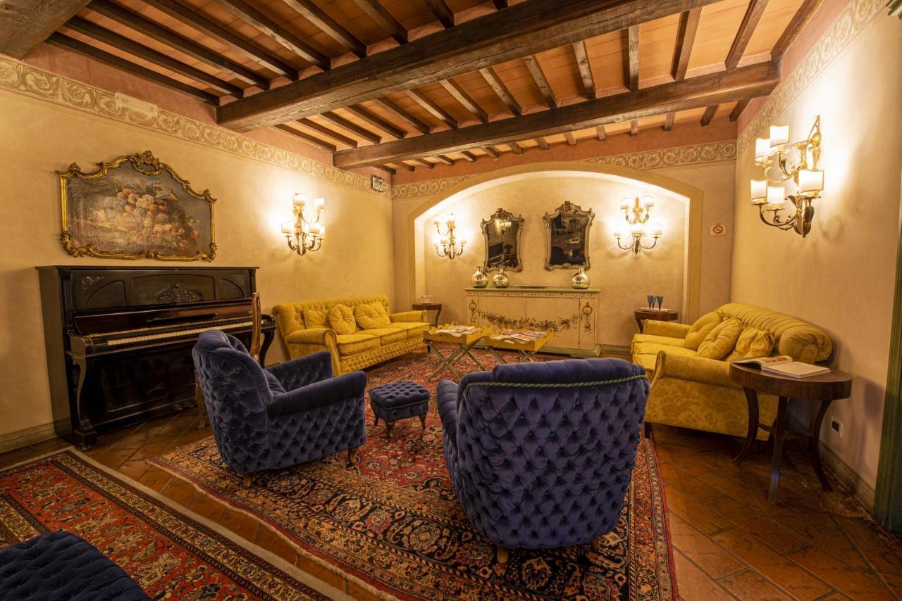 Hotel Boccaccio Calcinaia Bagian luar foto