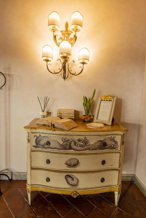 Hotel Boccaccio Calcinaia Bagian luar foto