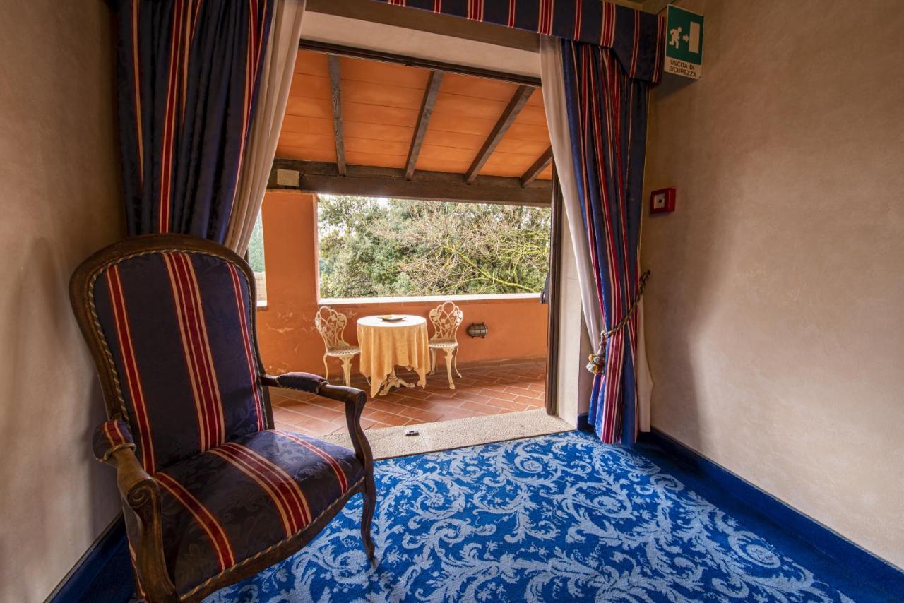 Hotel Boccaccio Calcinaia Bagian luar foto