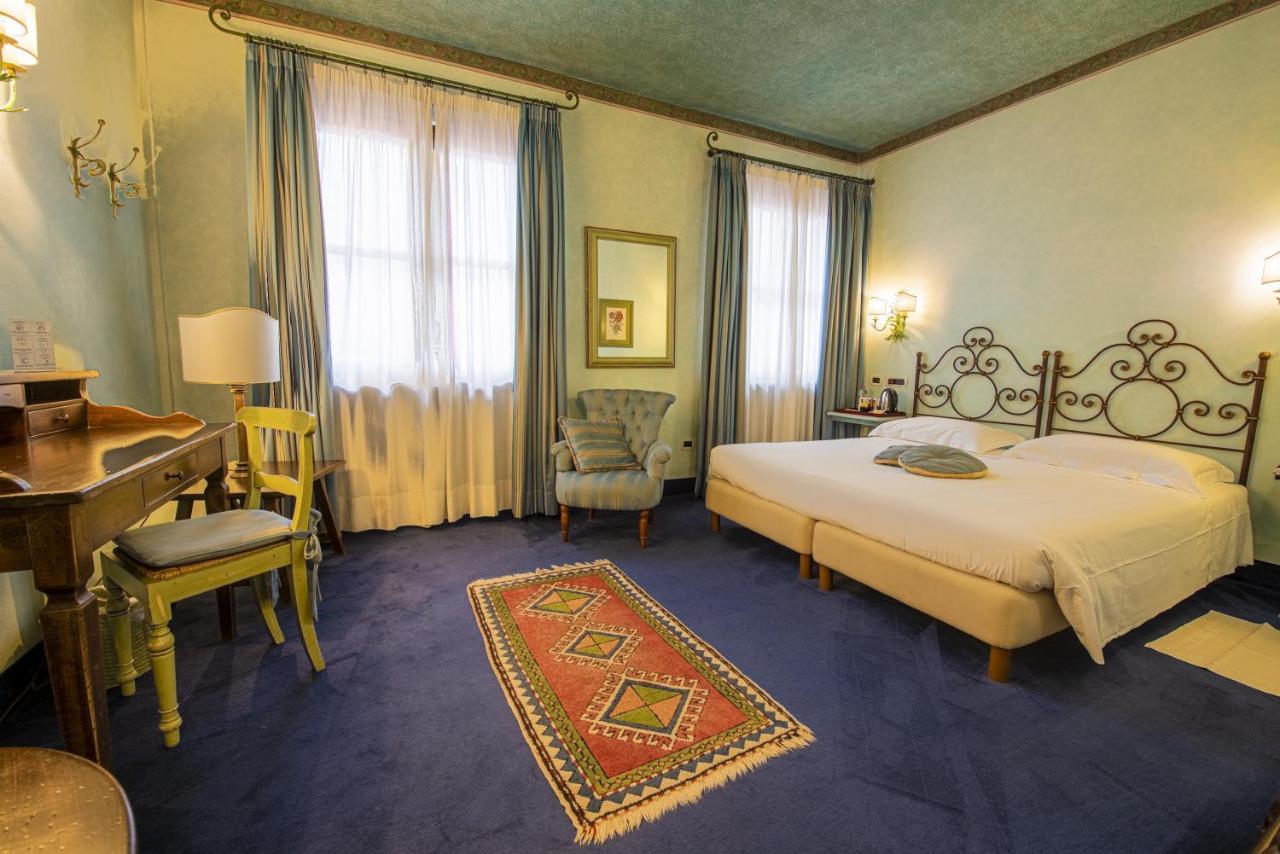 Hotel Boccaccio Calcinaia Bagian luar foto