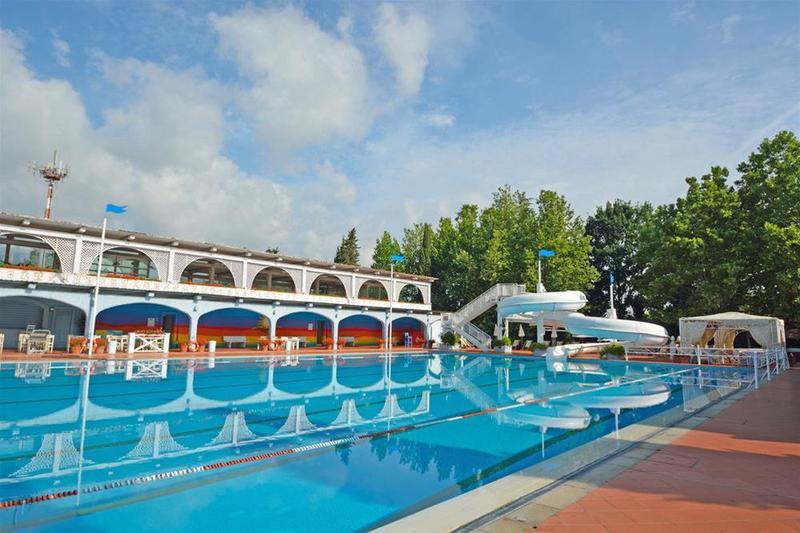 Hotel Boccaccio Calcinaia Bagian luar foto