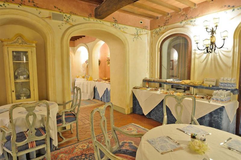 Hotel Boccaccio Calcinaia Bagian luar foto