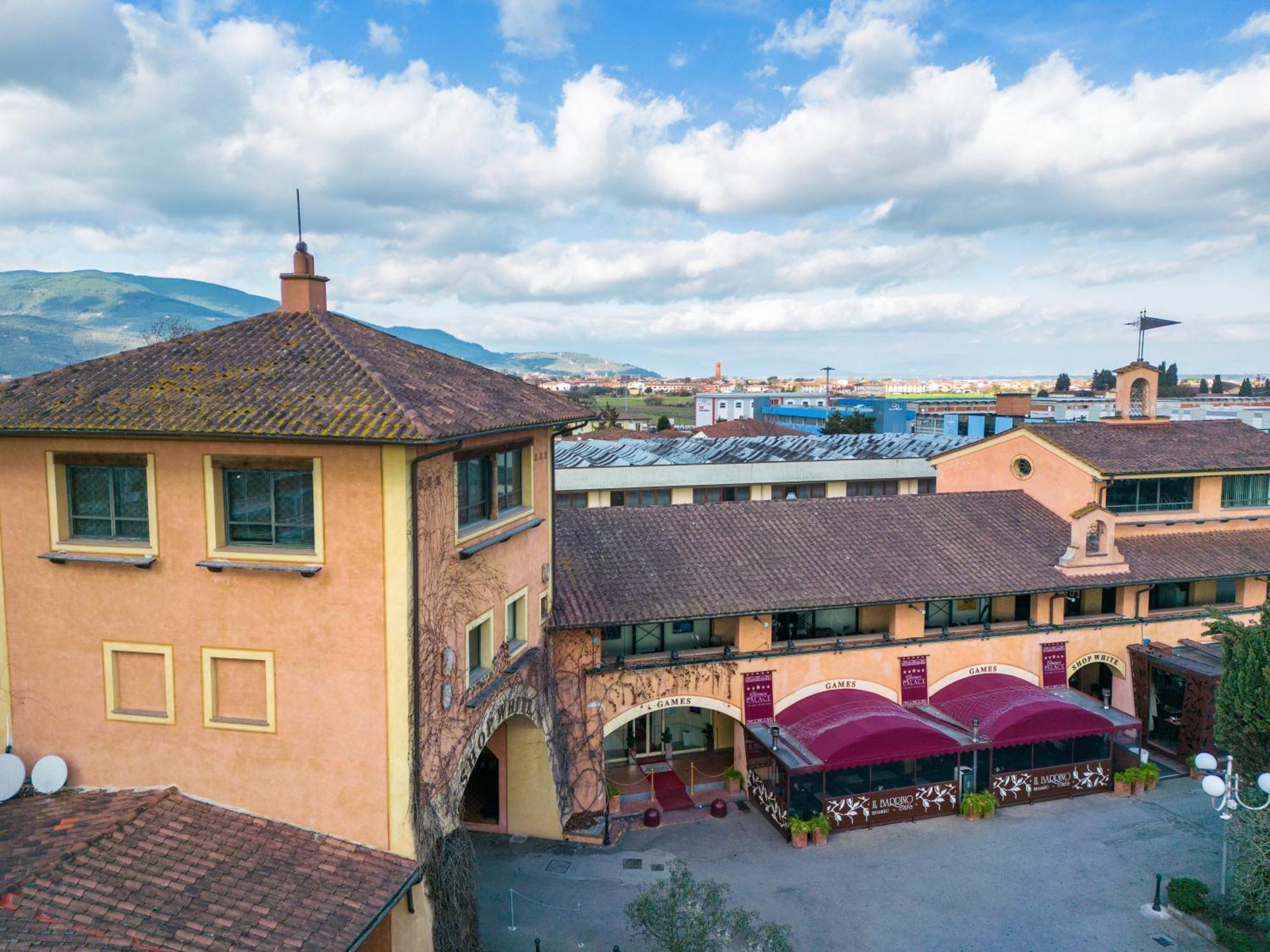 Hotel Boccaccio Calcinaia Bagian luar foto