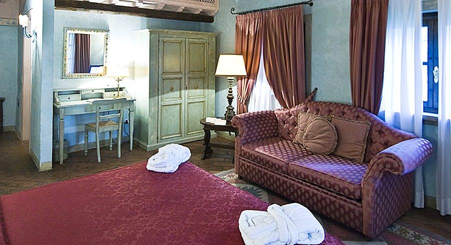 Hotel Boccaccio Calcinaia Bagian luar foto