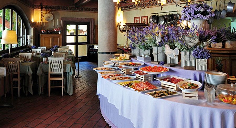 Hotel Boccaccio Calcinaia Bagian luar foto
