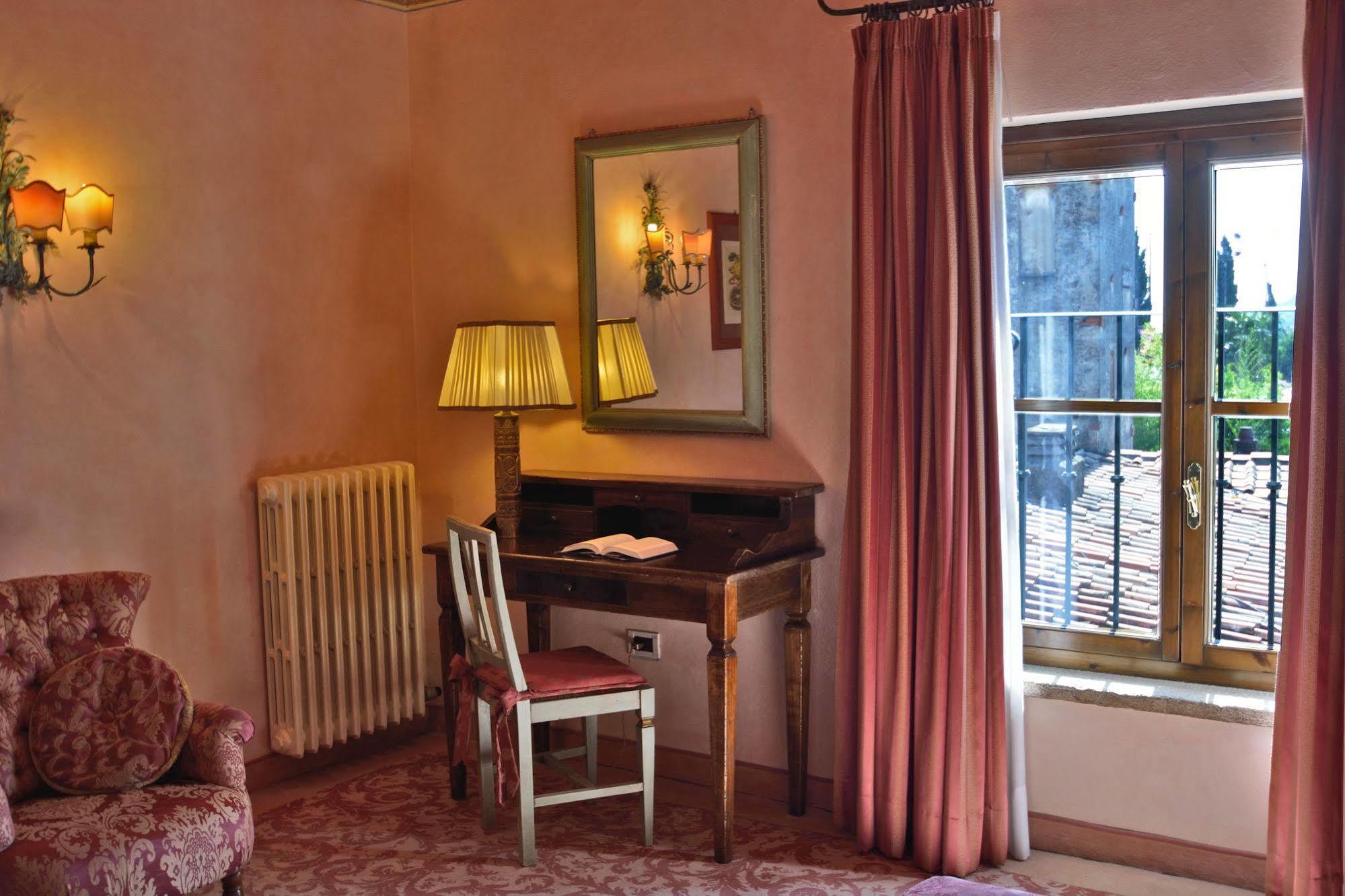 Hotel Boccaccio Calcinaia Bagian luar foto