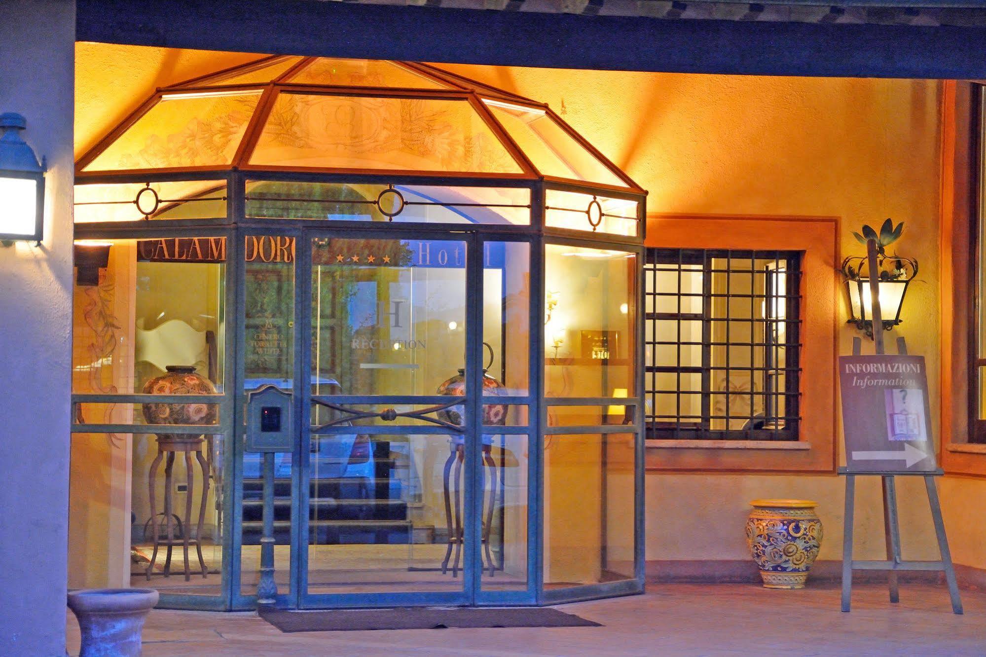 Hotel Boccaccio Calcinaia Bagian luar foto