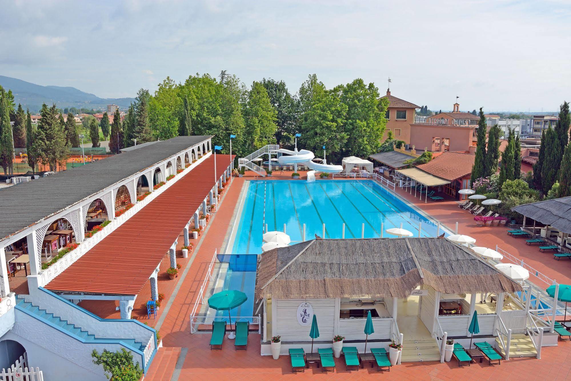 Hotel Boccaccio Calcinaia Bagian luar foto