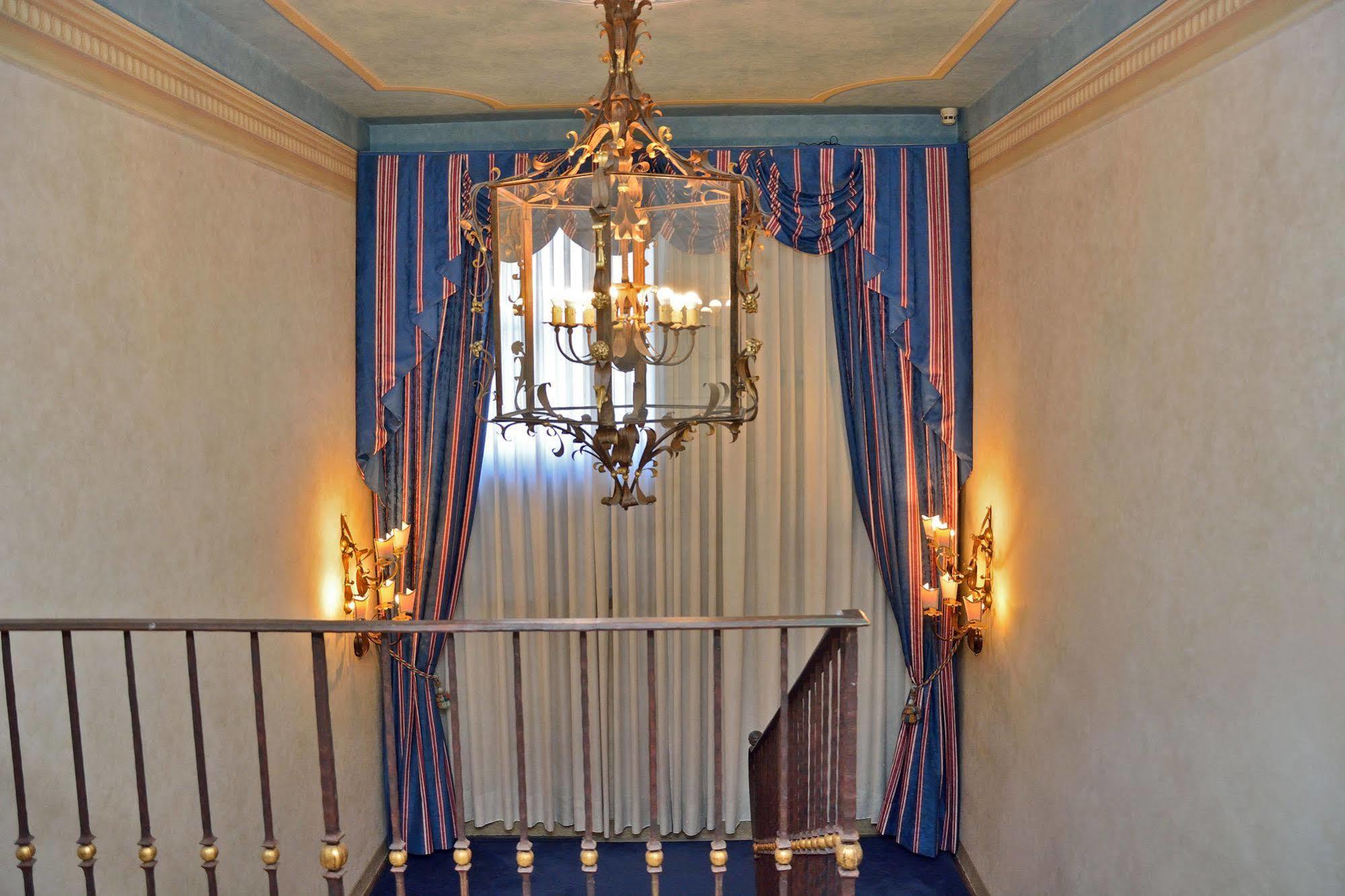 Hotel Boccaccio Calcinaia Bagian luar foto